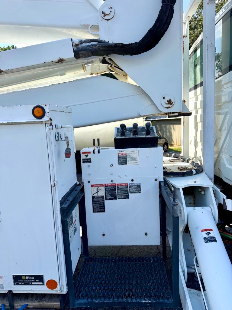 2007 International Sf625 - $33,000