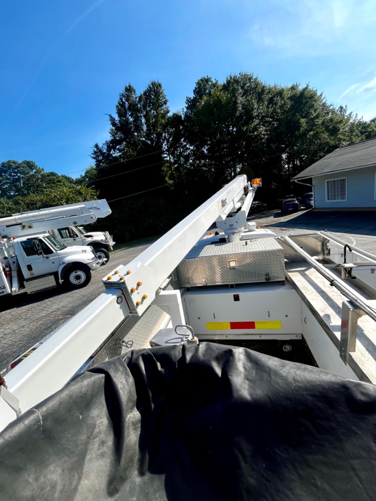 2013 Ford F-450 - $18,500