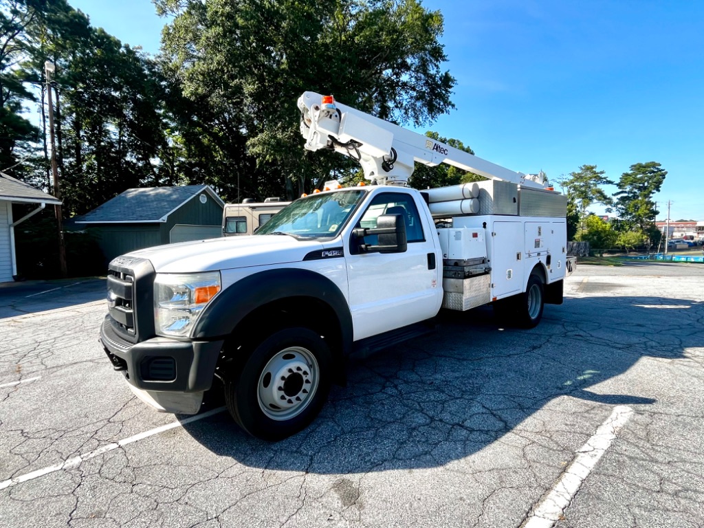2013 Ford F-450 - $18,500