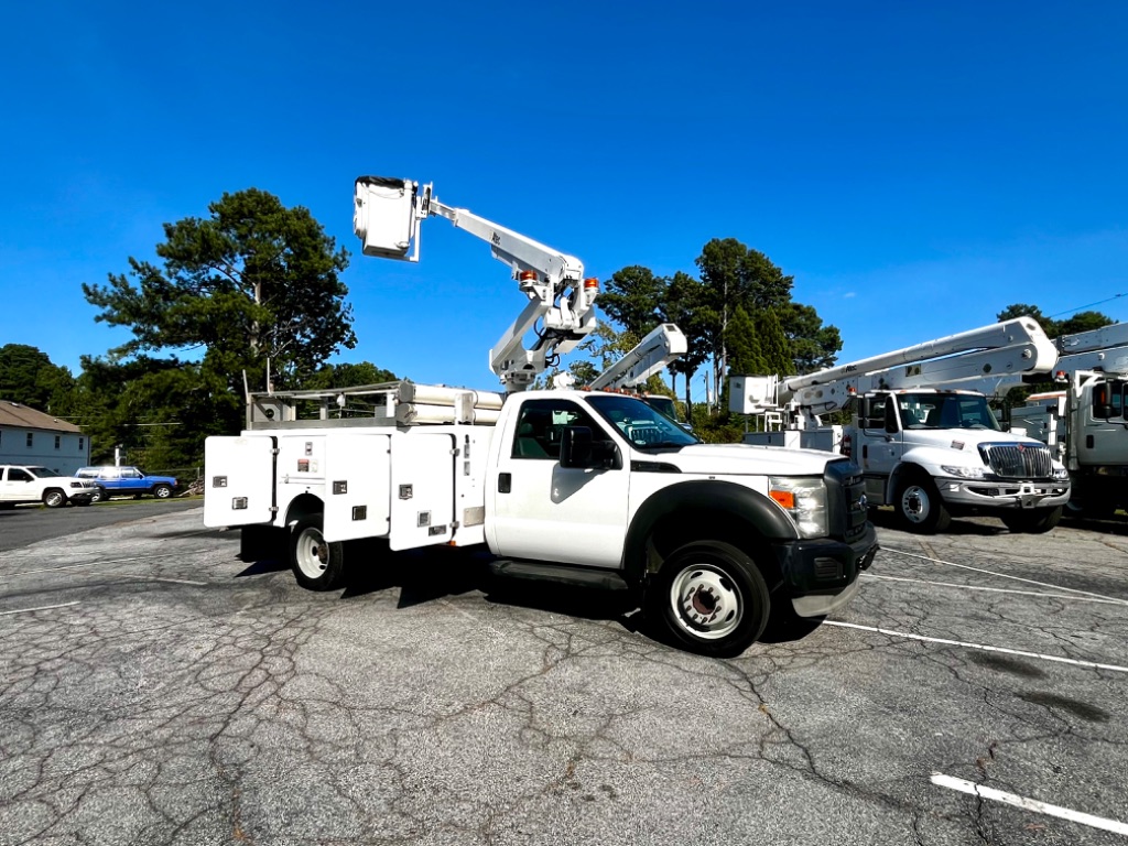 2013 Ford F-450 - $18,500