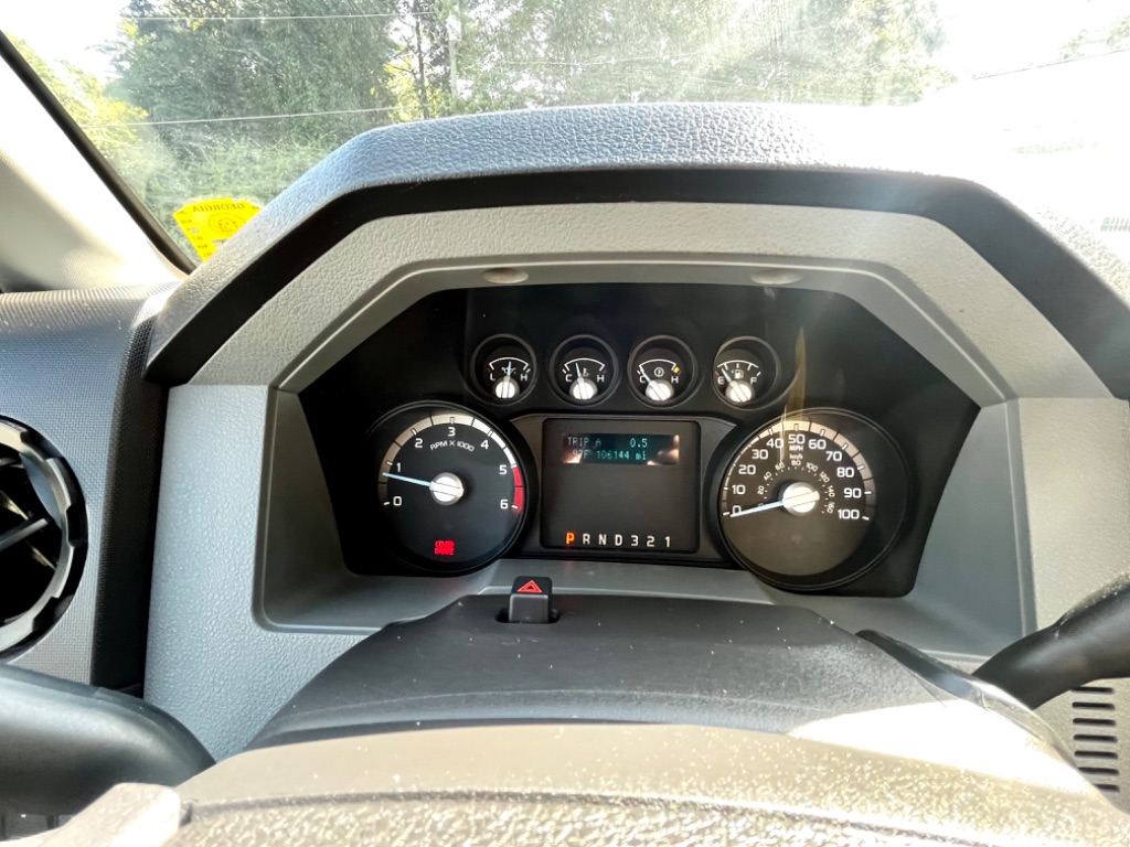 2013 Ford F-450 - $18,500