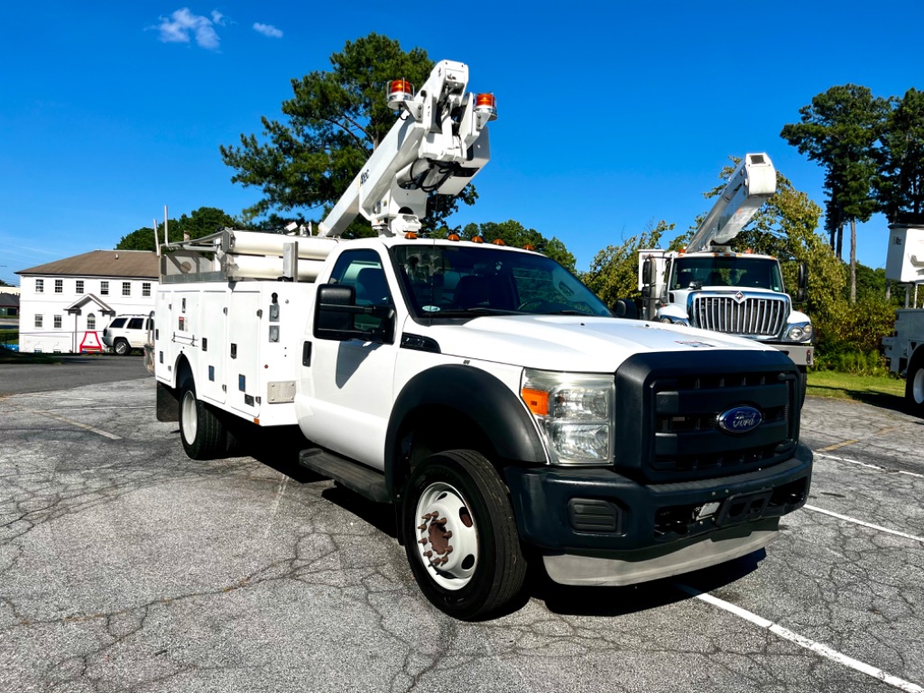 2013 Ford F-450 - $18,500