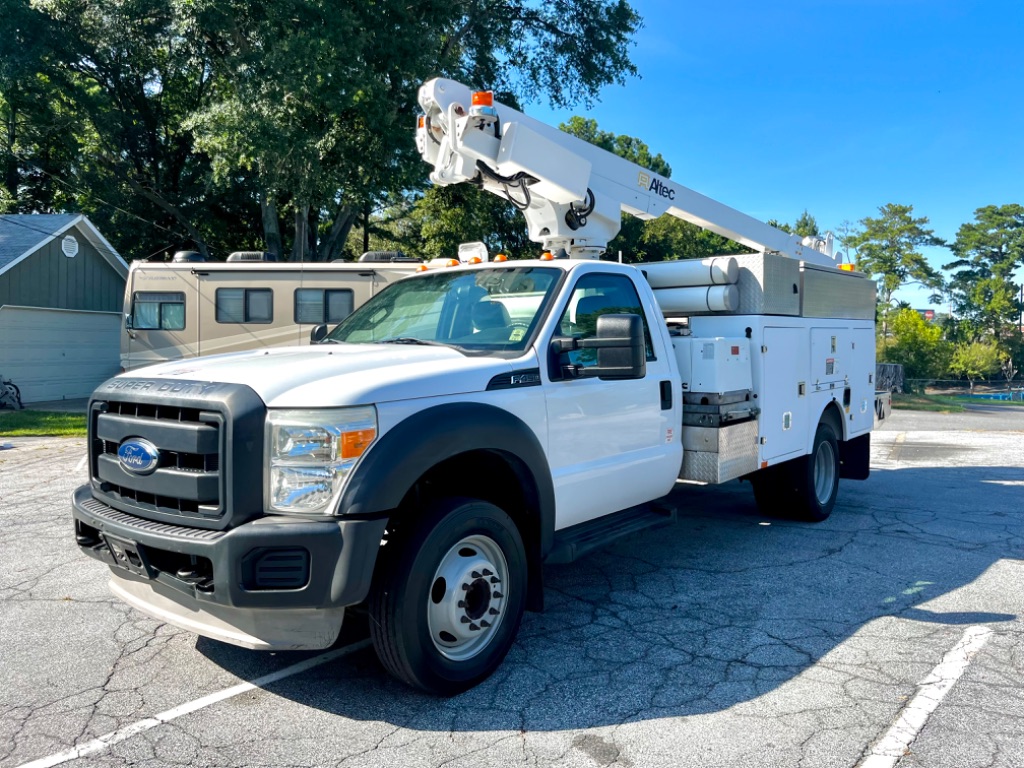 2013 Ford F-450 - $18,500