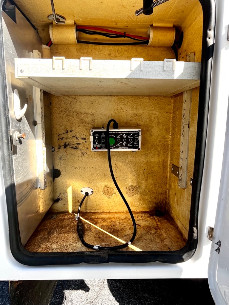 2013 Ford F-450 - $18,500