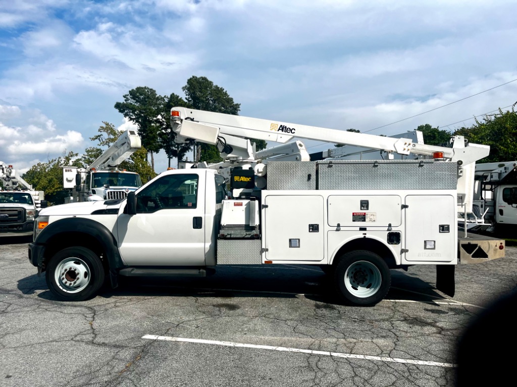 2012 Ford F-450 - $21,500