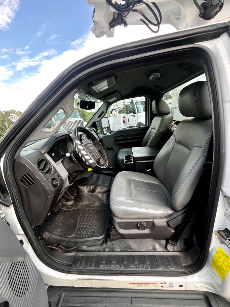 2012 Ford F-450 - $21,500