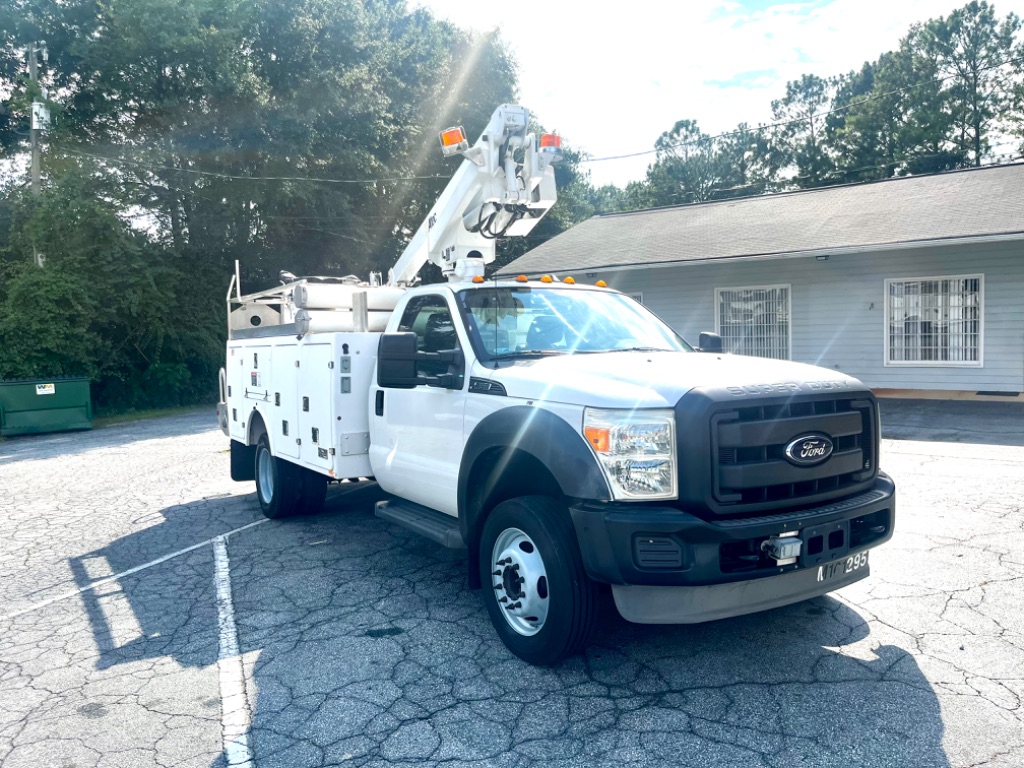 2012 Ford F-450 - $21,500