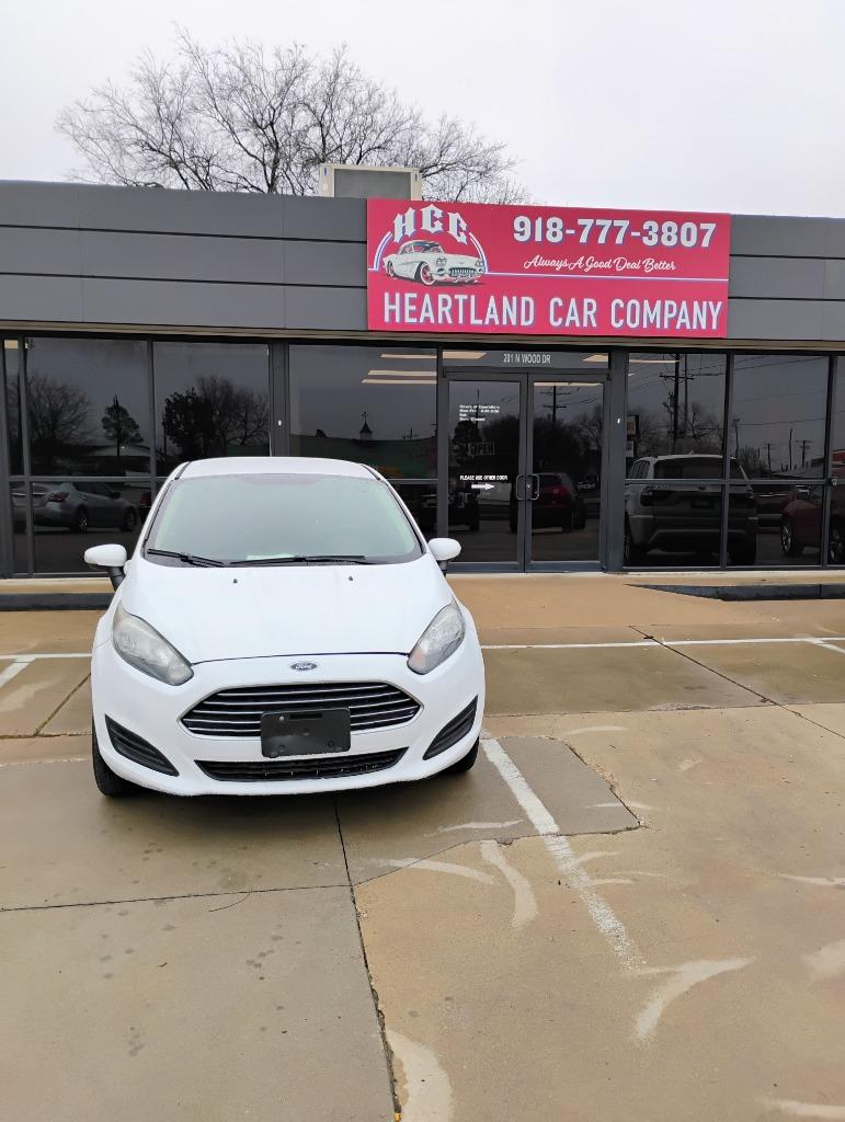2015 Ford Fiesta SE photo