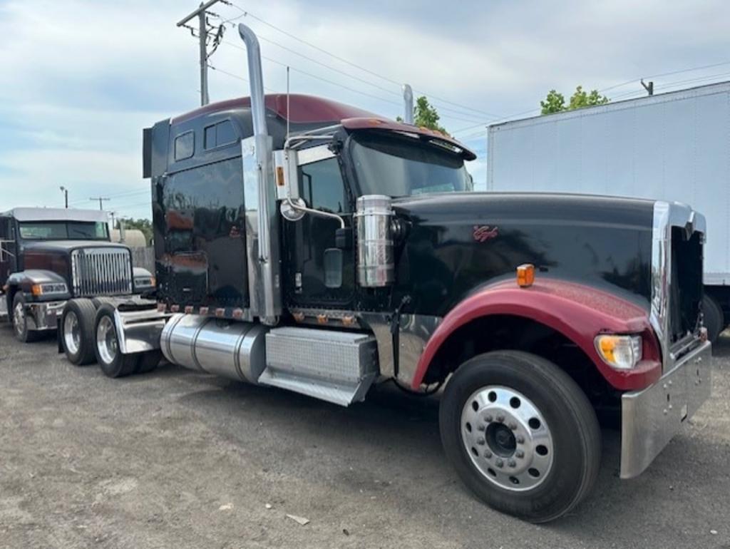 2000 International 9900ix - $33,000