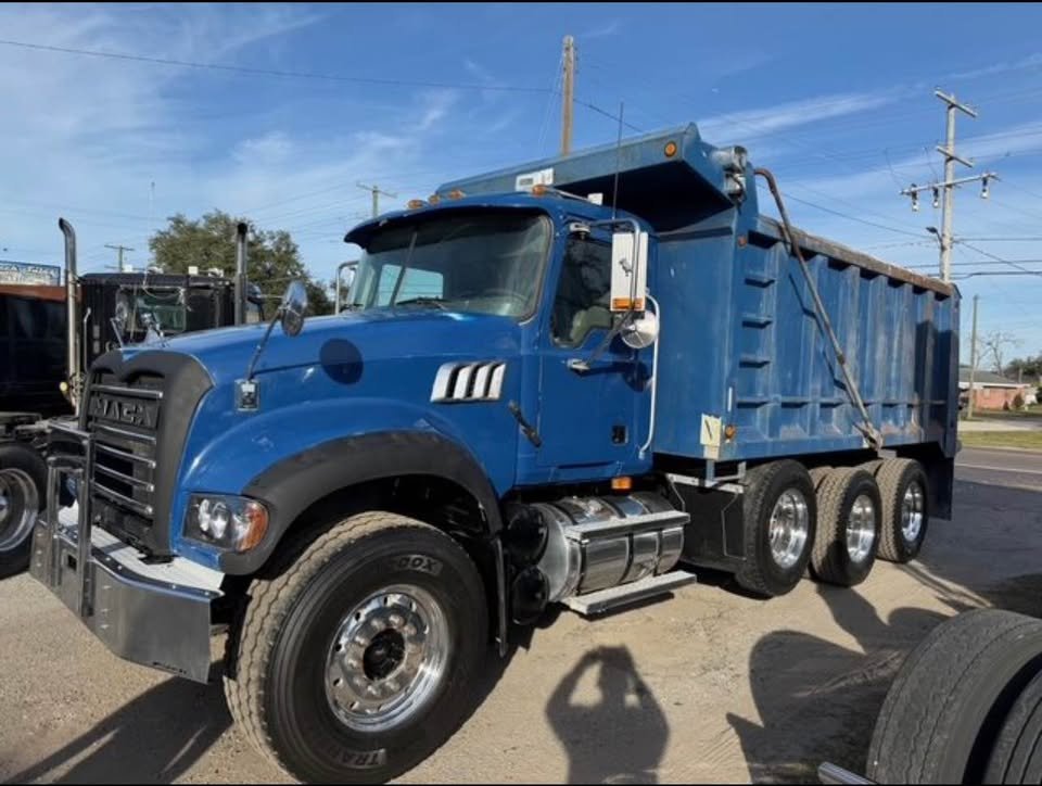2007 Mack CTP713 Granite