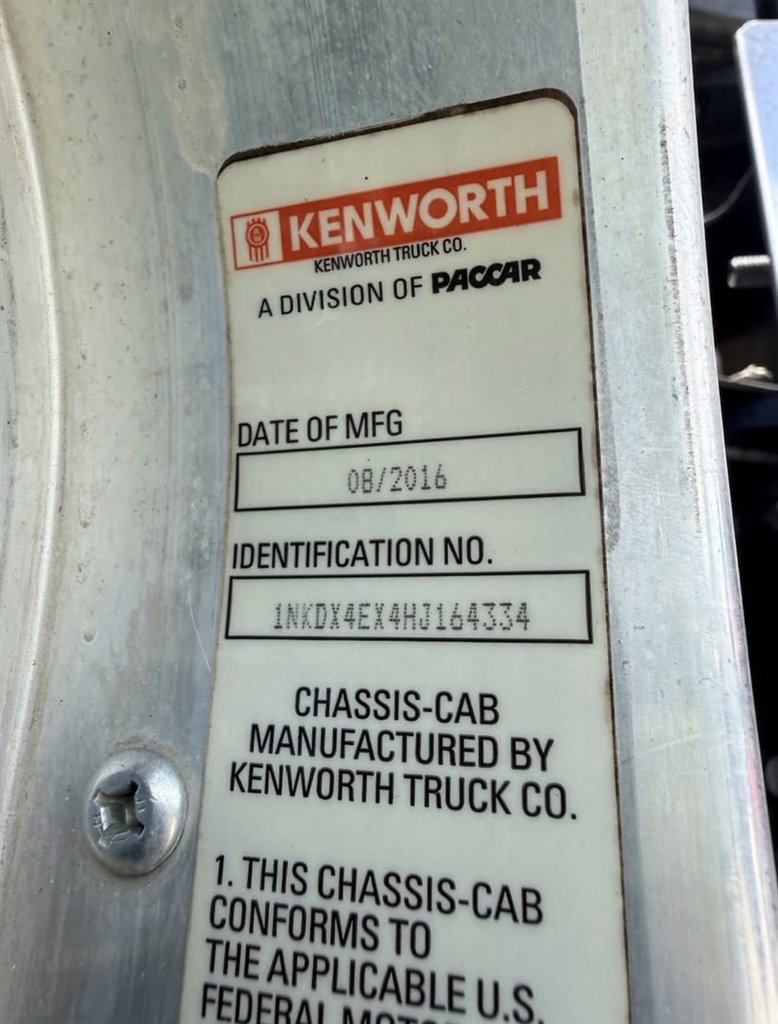2017 Kenworth T8 Series