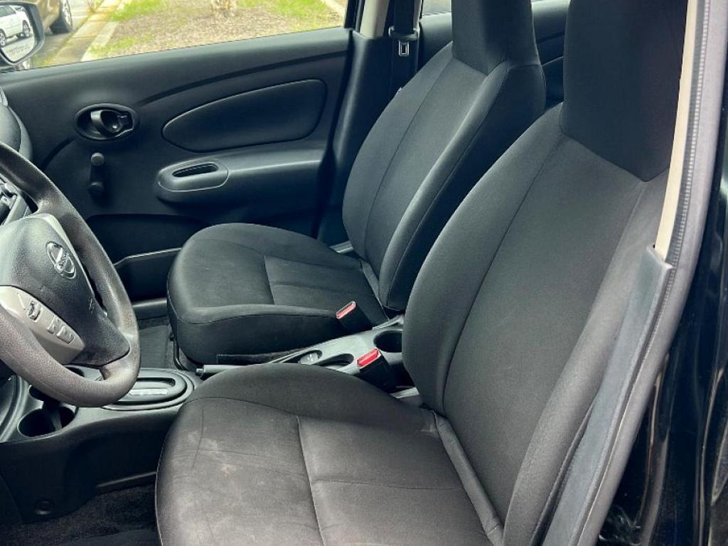 2016 Nissan Versa SL photo