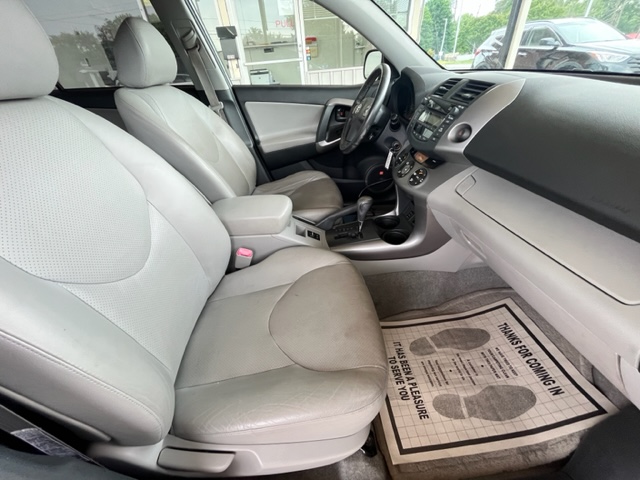 2008 Toyota RAV4 Limited photo