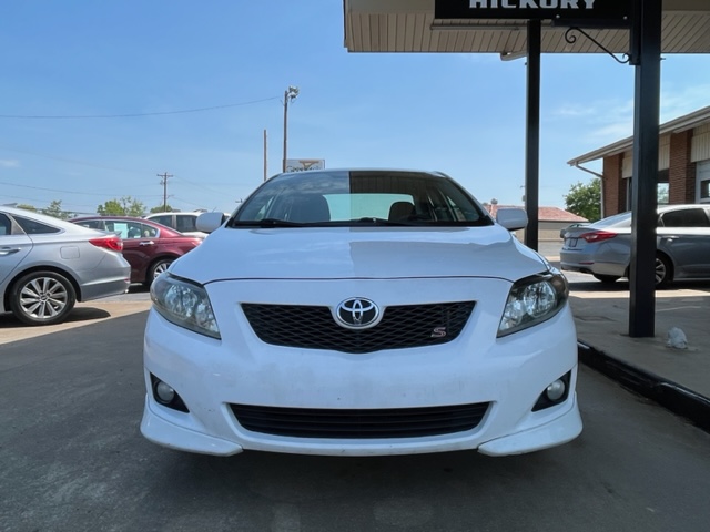 2010 Toyota Corolla photo