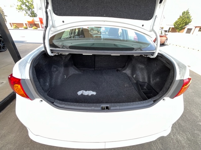 2010 Toyota Corolla photo