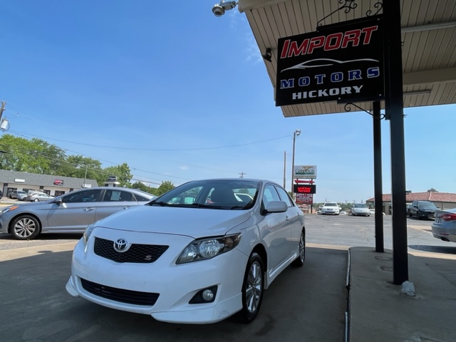 2010 Toyota Corolla photo