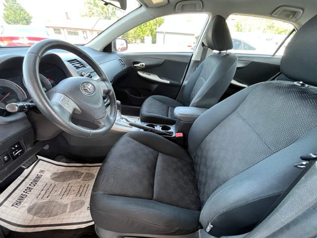 2010 Toyota Corolla photo
