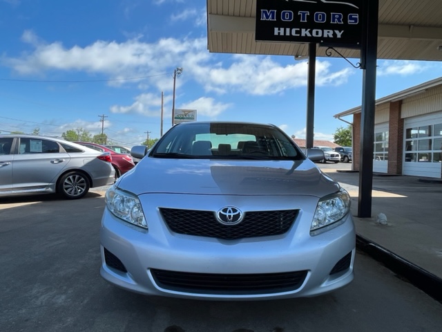 2009 Toyota Corolla LE photo