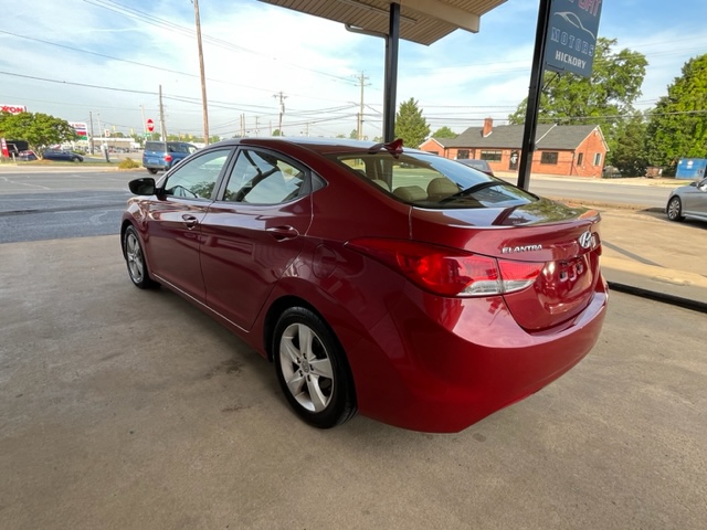 2012 Hyundai Elantra GLS photo
