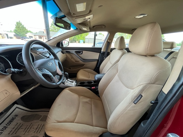 2012 Hyundai Elantra GLS photo