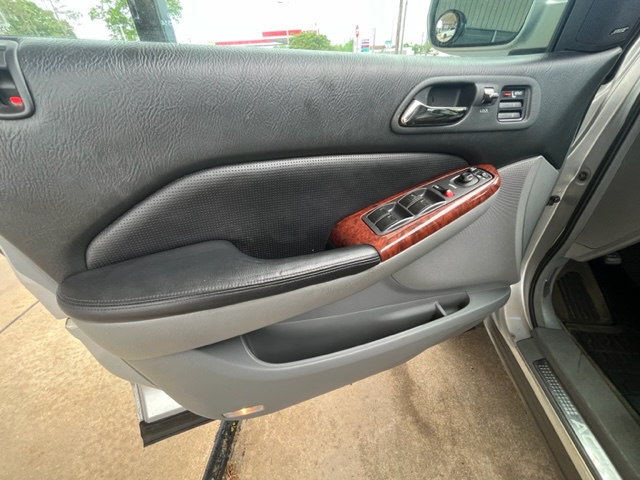 2004 Acura MDX Touring photo