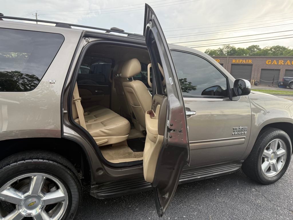 2014 Chevrolet Tahoe LT photo