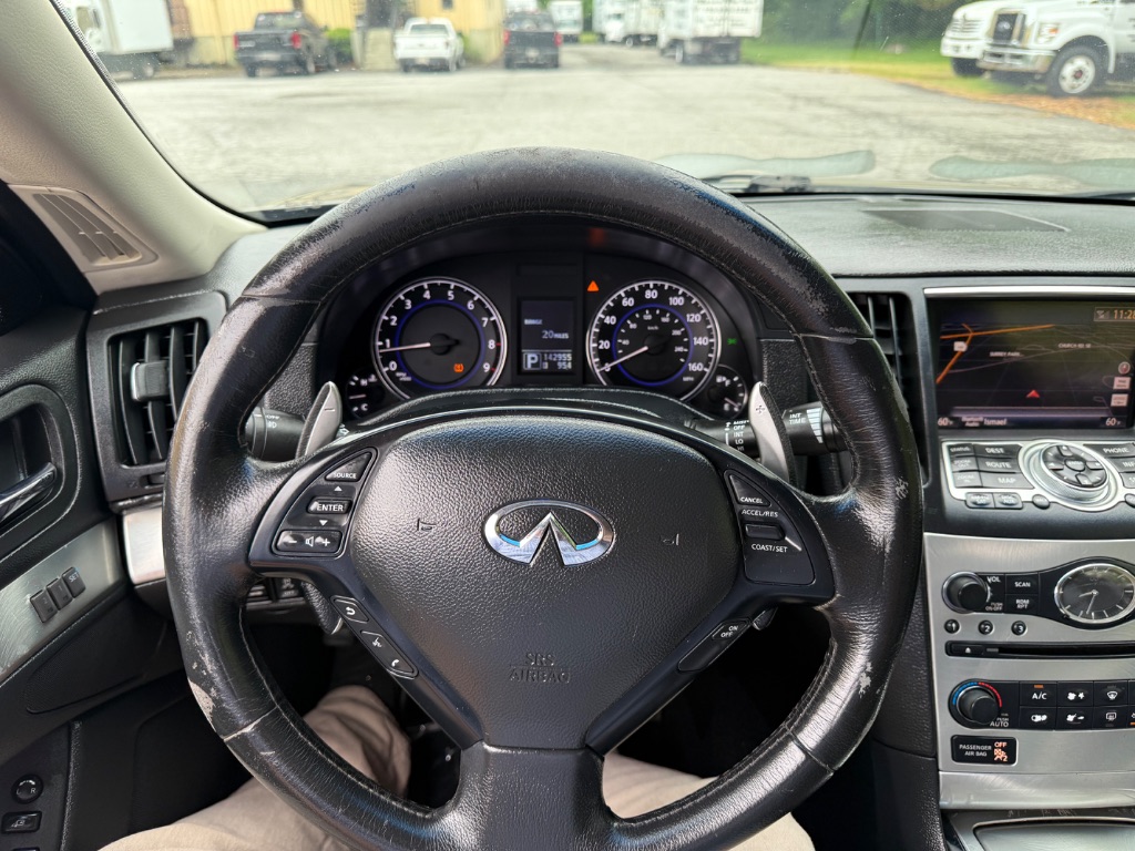 2011 Infiniti Legend photo