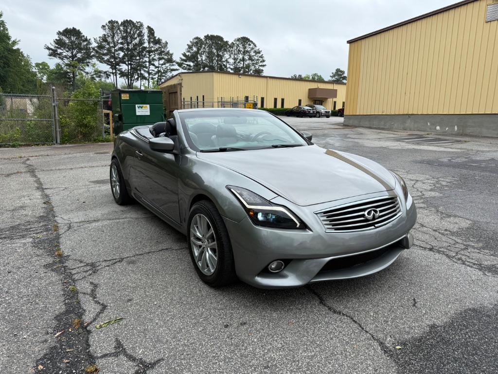 2011 Infiniti Legend photo