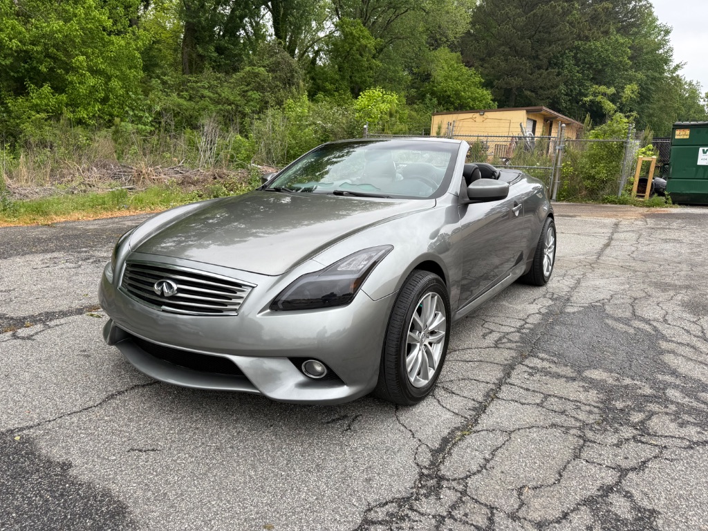 2011 Infiniti Legend photo