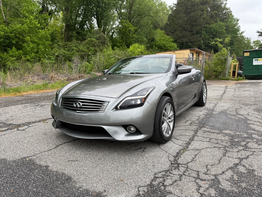 2011 Infiniti Legend photo