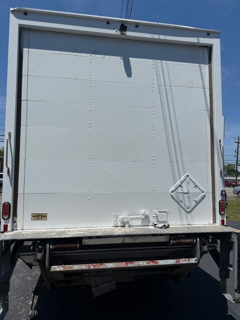 2019 Ford F-650 - $25,999