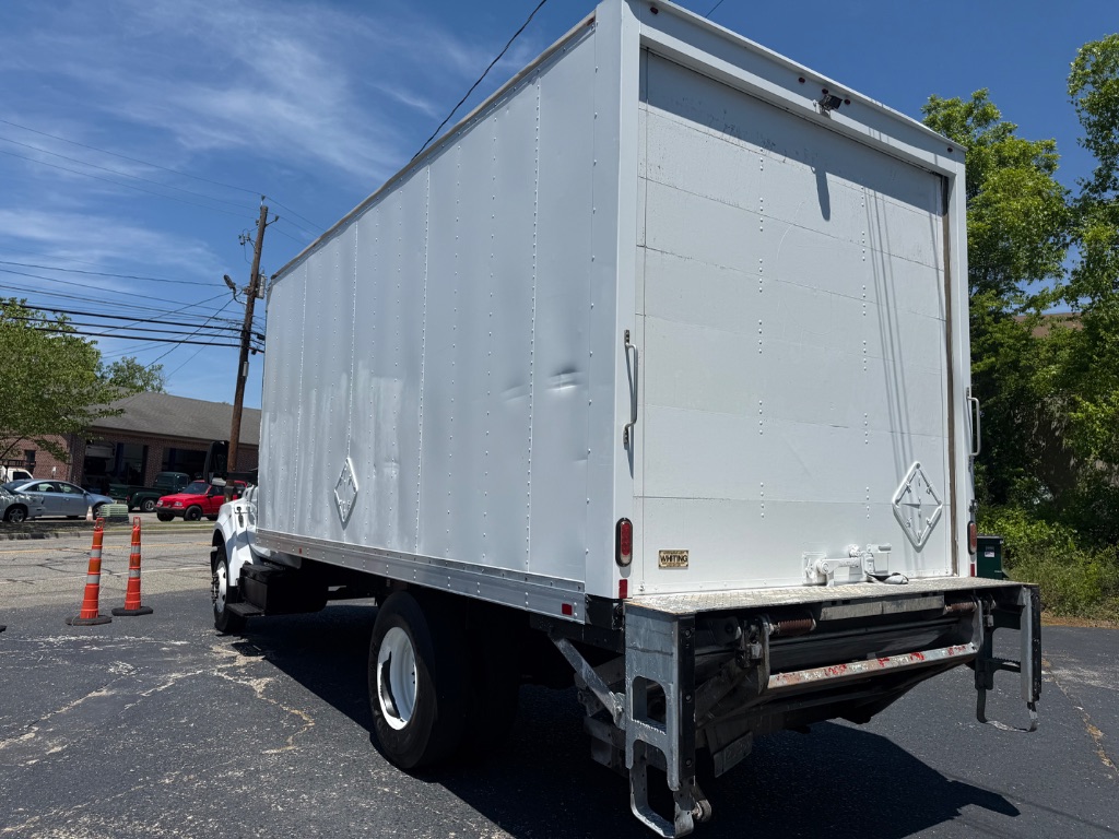 2019 Ford F-650 - $25,999