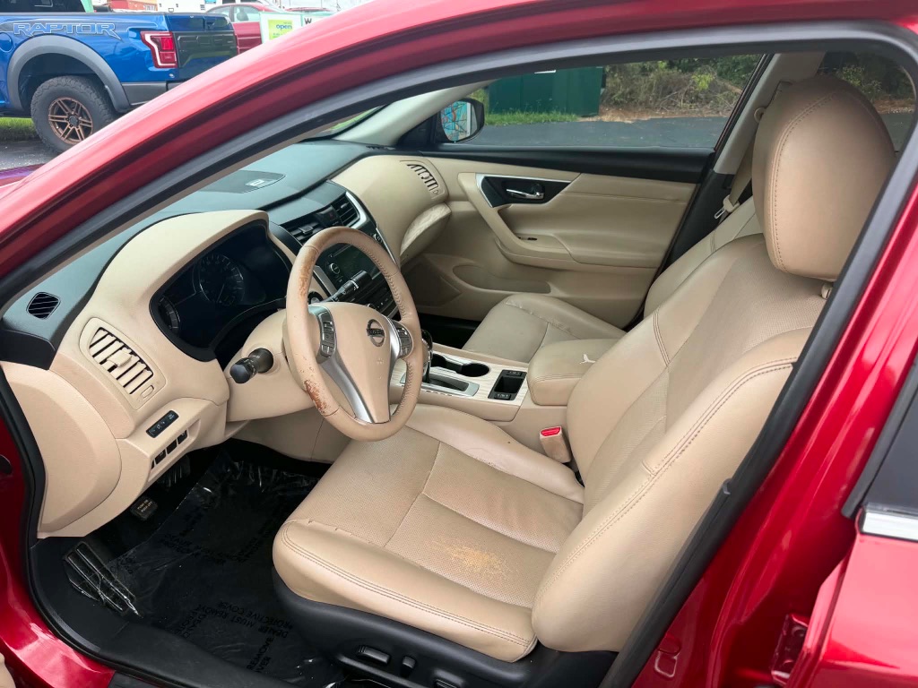 2016 Nissan Altima - $6,999