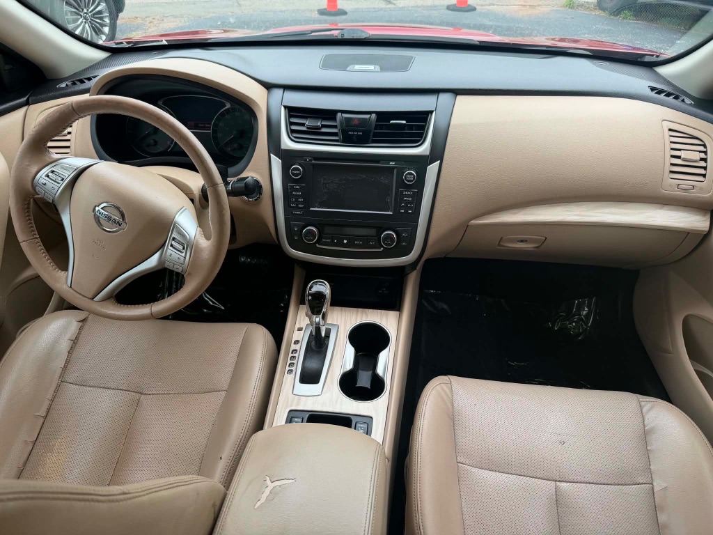 2016 Nissan Altima - $6,999