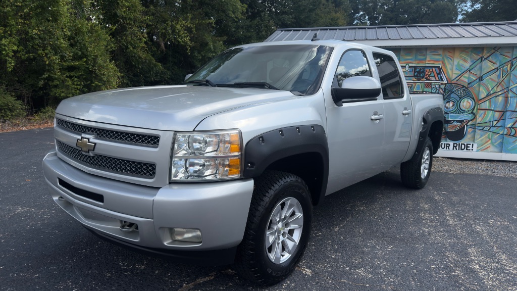 2011 Chevrolet Silverado - $8,499