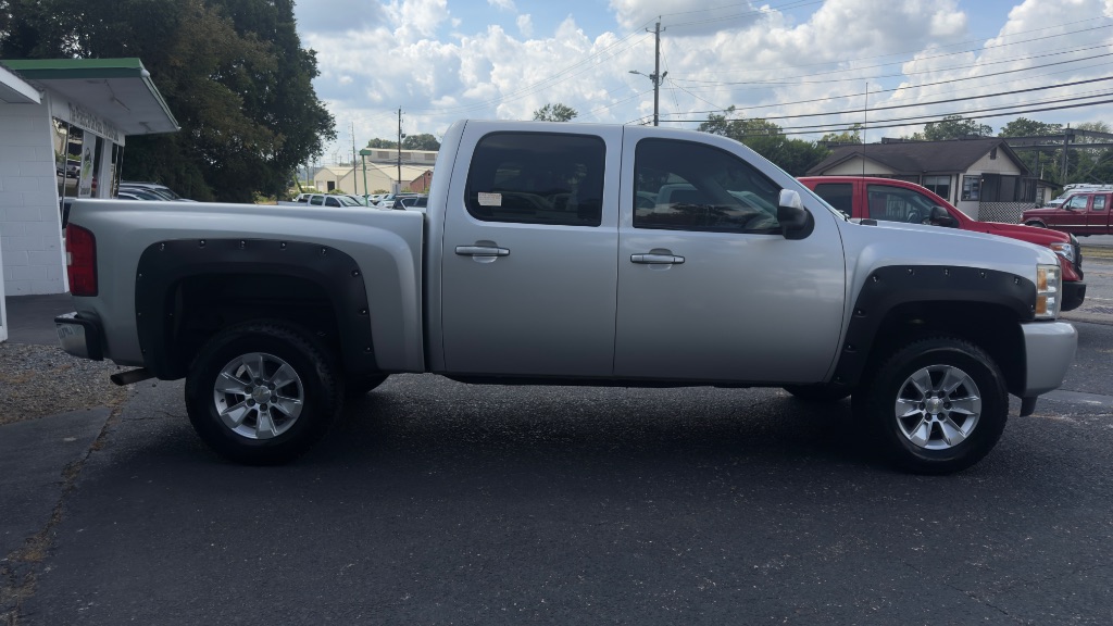2011 Chevrolet Silverado - $8,499