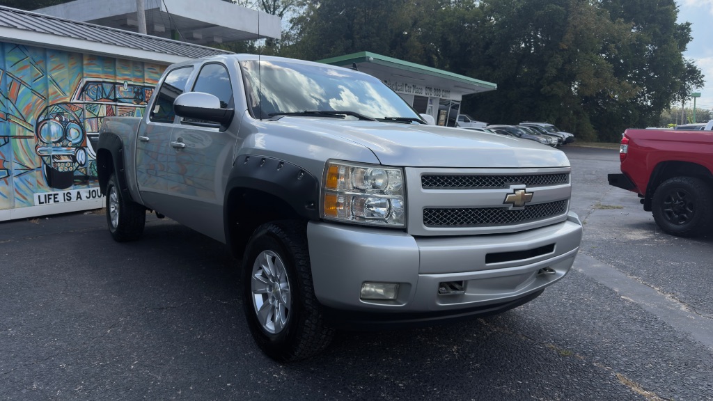 2011 Chevrolet Silverado - $8,499