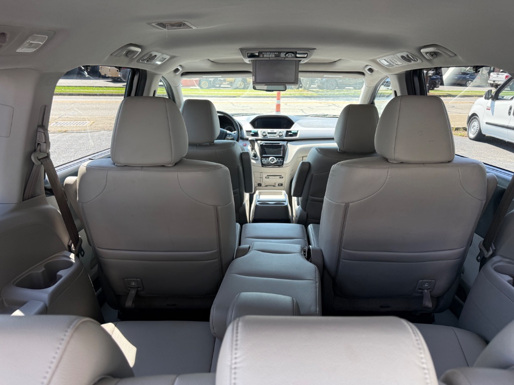 2016 Honda Odyssey - $11,999