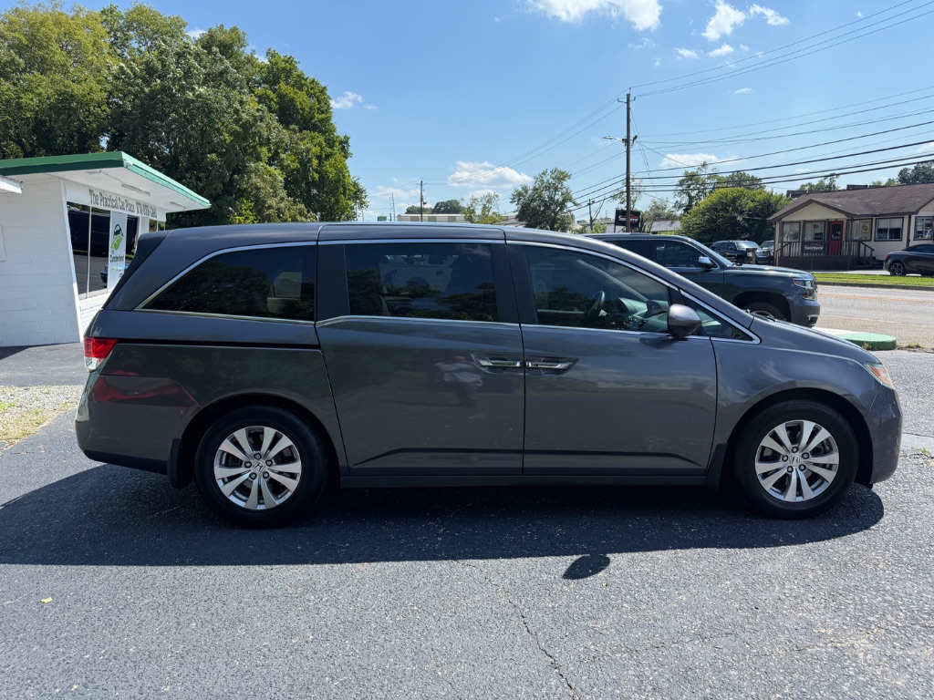 2016 Honda Odyssey - $11,999