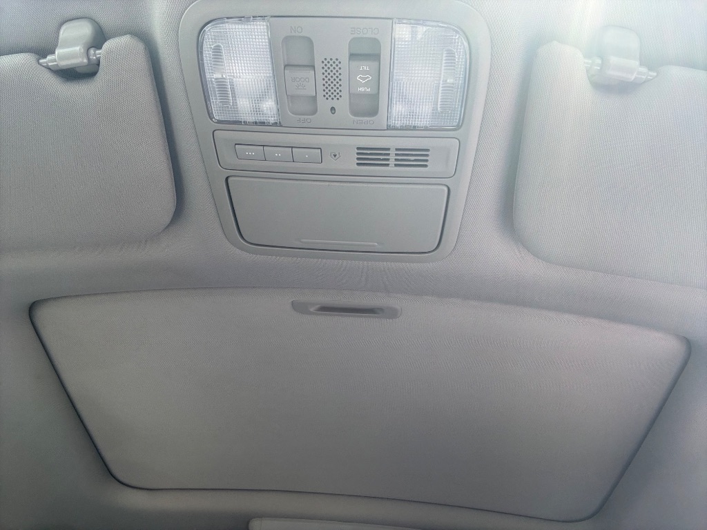 2016 Honda Odyssey - $11,999