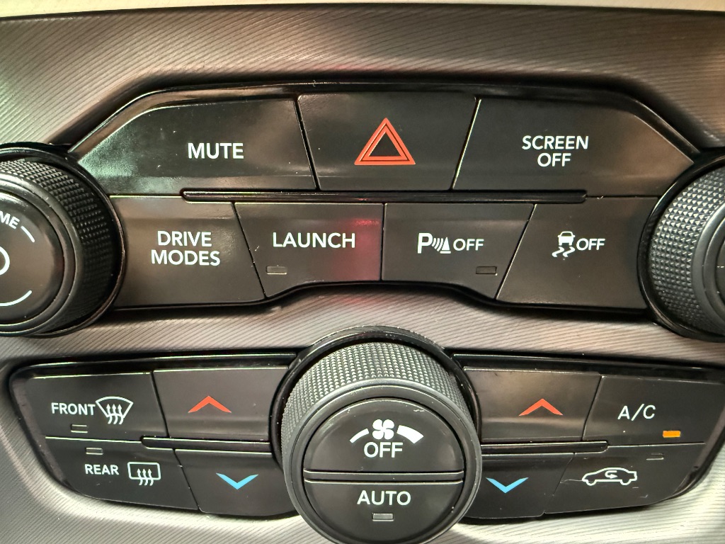 2020 Dodge Challenger - $27,999