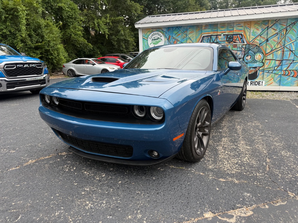 2020 Dodge Challenger - $27,999