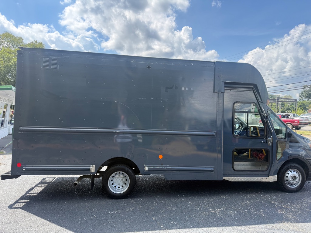 2021 Ford Transit - $15,999