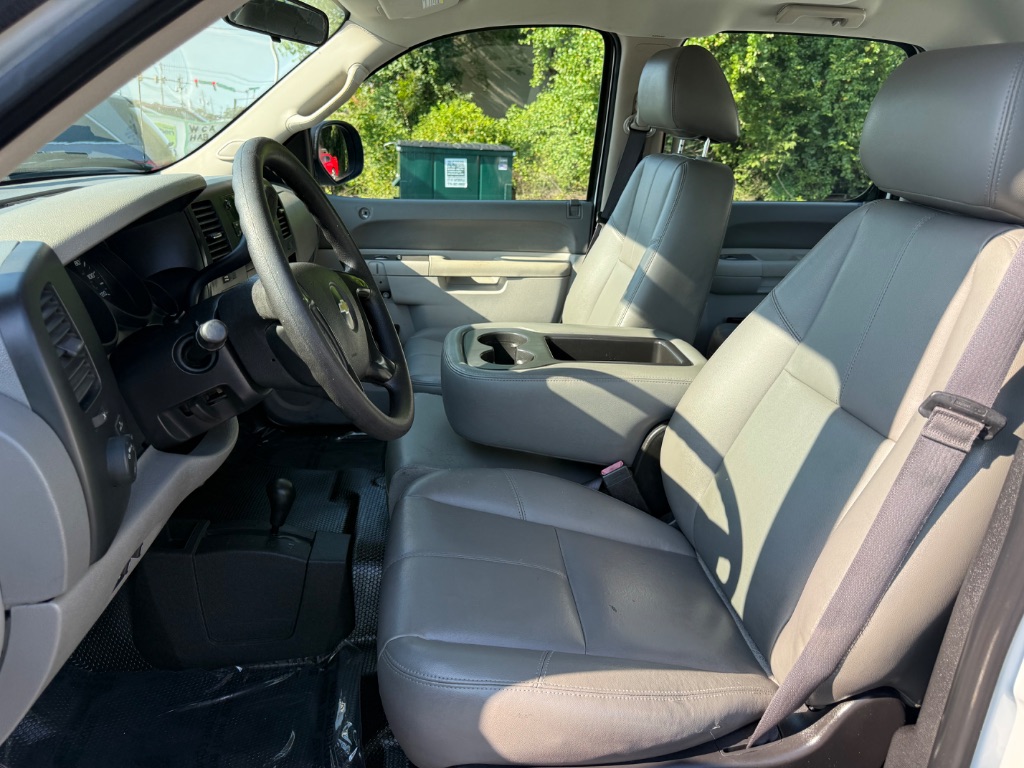 2013 Chevrolet Silverado - $15,999