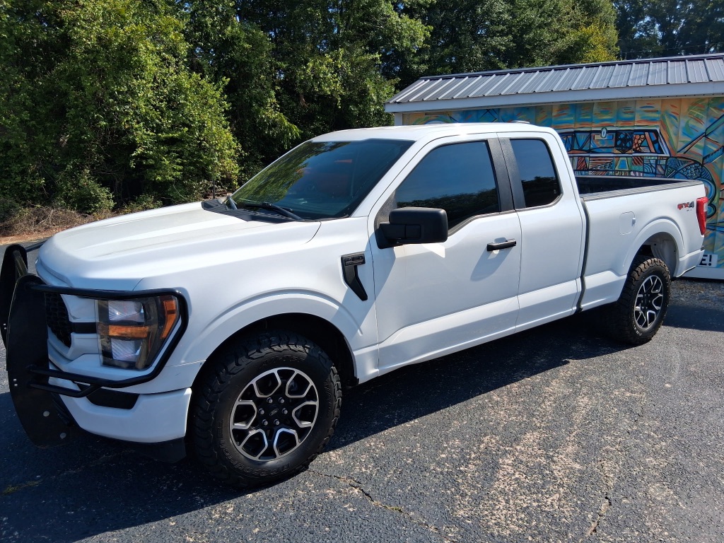 2023 Ford F-150 - $22,999
