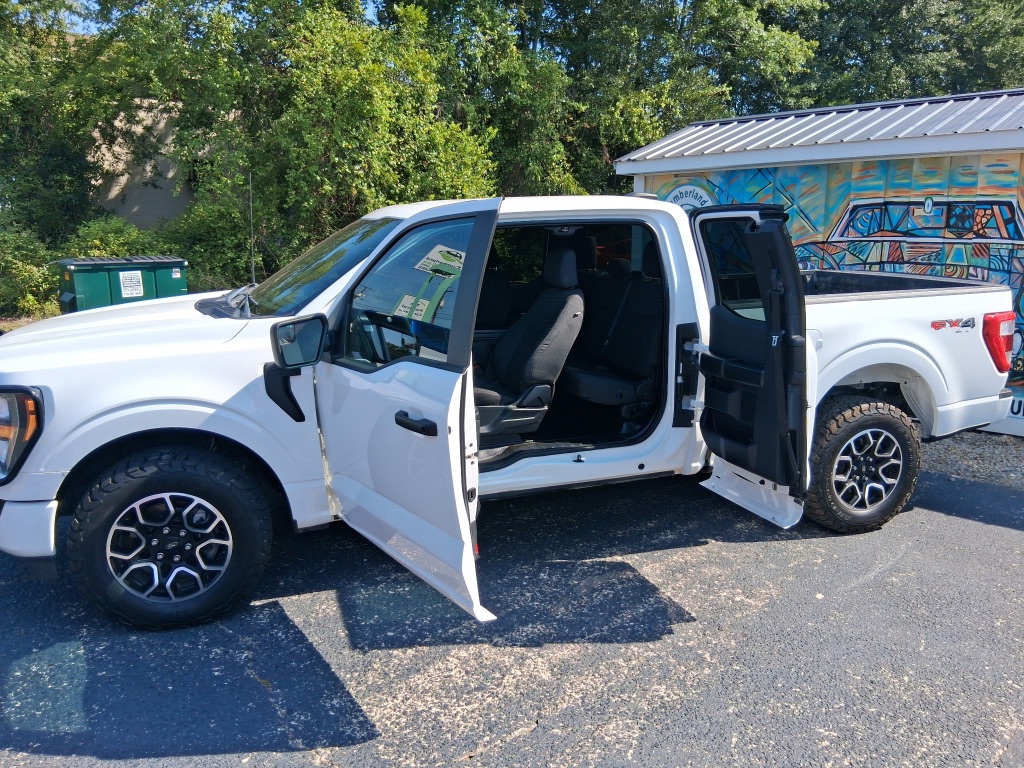 2023 Ford F-150 - $22,999