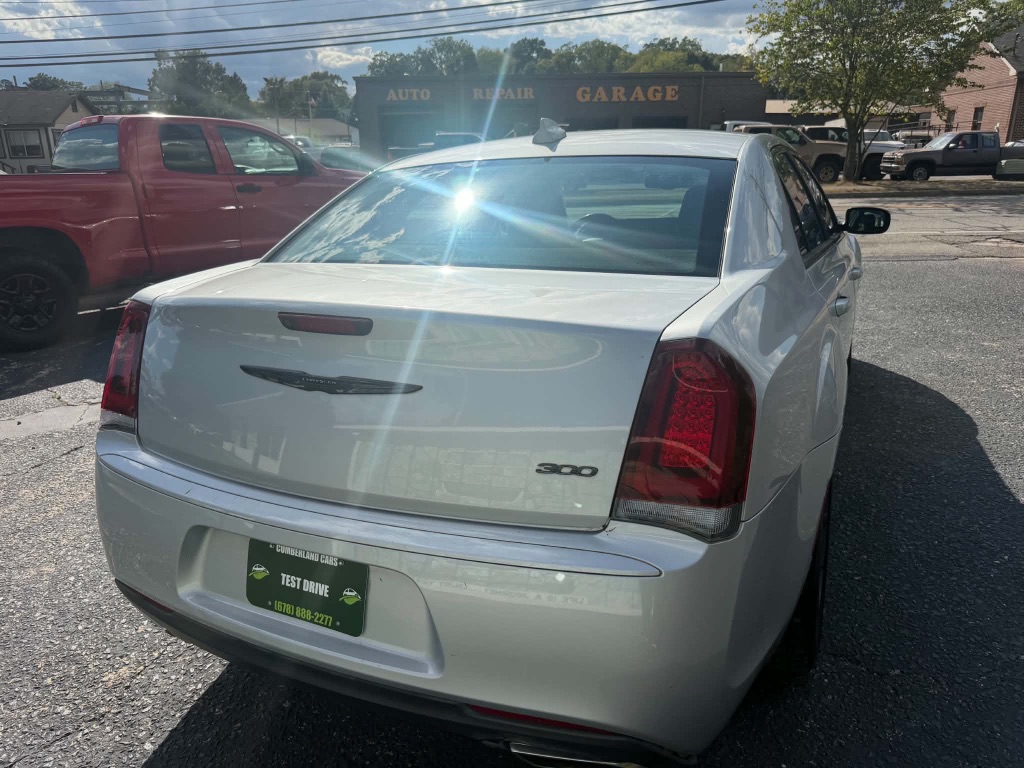 2021 Chrysler 300 - $12,999