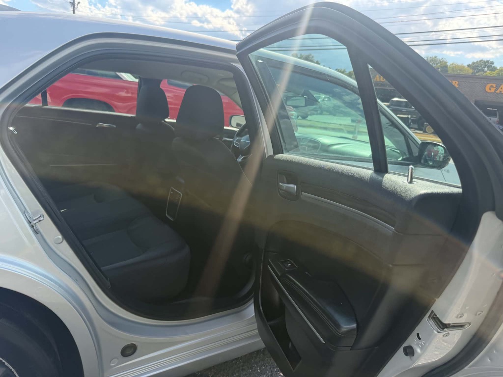 2021 Chrysler 300 - $12,999