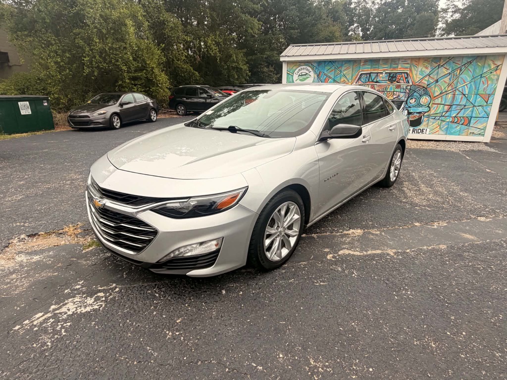2020 Chevrolet Malibu - $9,499