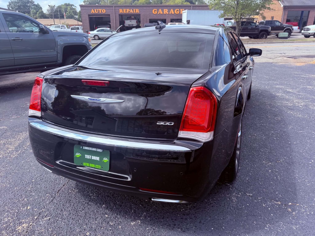 2019 Chrysler 300 - $13,999